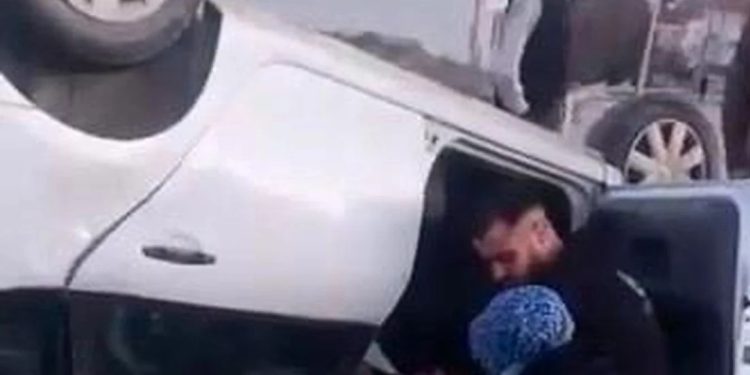 Avtomobil aşdı: 2 yaralı