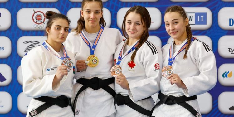 Vüsalə Hacıyeva gümüş medal qazanıb