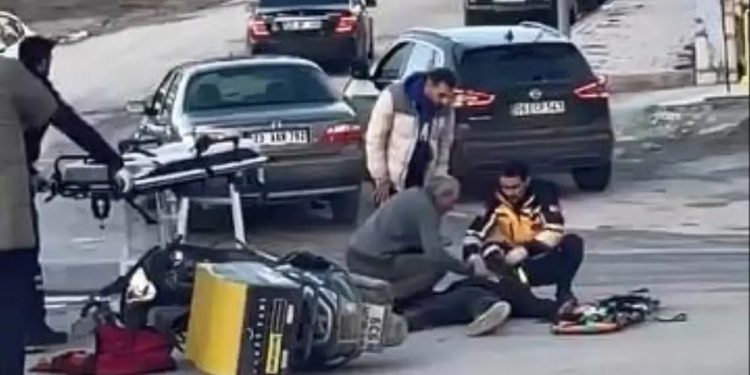 Minik avtomobili və motosiklet toqquşdu: 1 yaralı