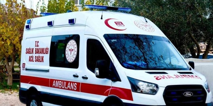 İki avtomobil toqquşdu: 2 yaralı