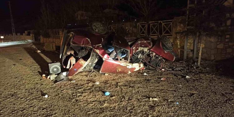 Avtomobil aşdı: 2 yaralı