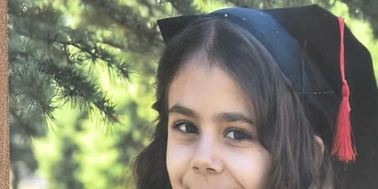 Avtomobil 11 yaşlı qızı vurdu