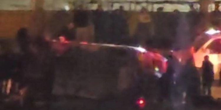 Mikroavtobus və minik avtomobili toqquşdu: 2 ölü, 12 yaralı