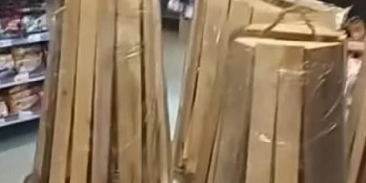 Marketlərdə “bayram tonqalı” SATILIR