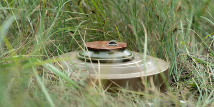 40 yaşlı şəxs minaya düşdü