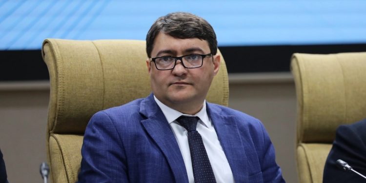 Əziz Əlibəyli vəzifəsindən ayrıldı