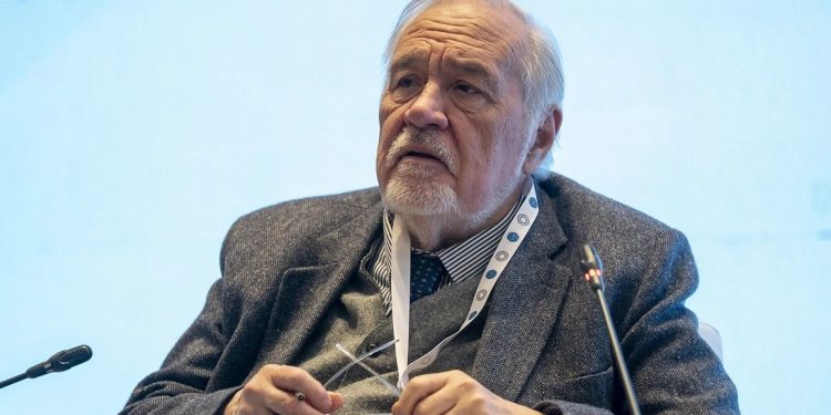 İlber Ortaylı vəfat etdi