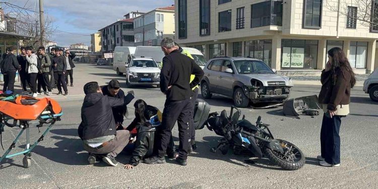 Minik avtomobili və motosiklet toqquşdu: 1 yaralı