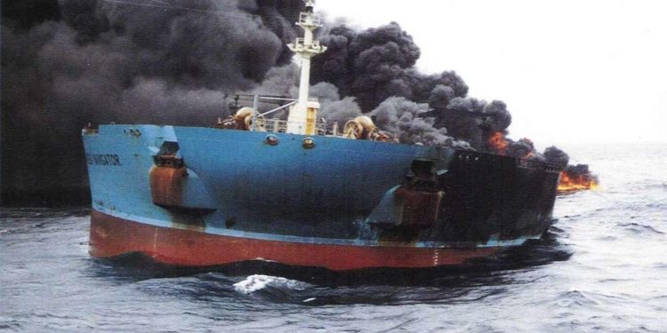 Onların tankeri Hörmüzdə vuruldu