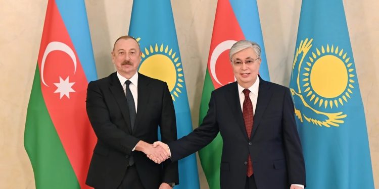 Prezident İlham Əliyev Tokayevi Qazaxıstanda referendumun başa çatması münasibətilə təbrik edib