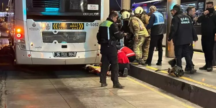 Avtobus qadının ayağının üstündən keçdi