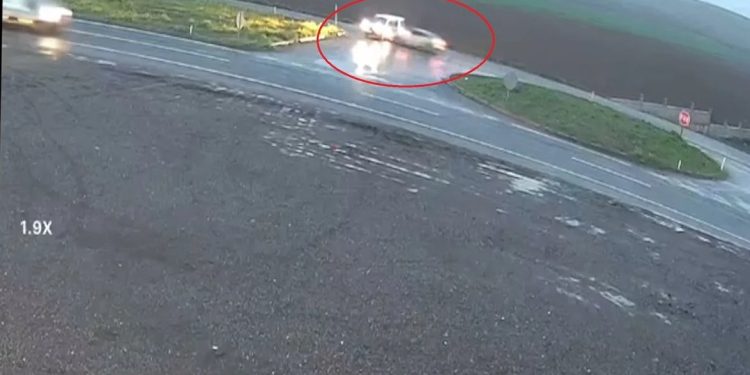 İki avtomobil toqquşdu: 4 yaralı