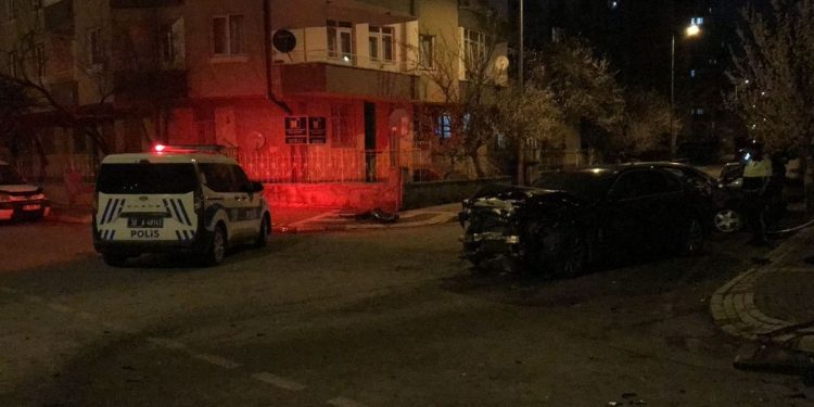 İki avtomobil toqquşdu: 4 yaralı