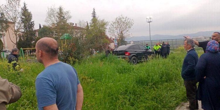 İdarəetməni itirən sürücü 17 yaşlı piyadanı vurdu
