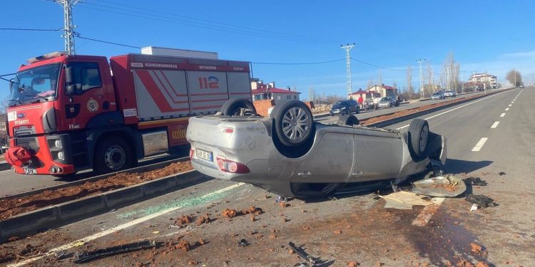 İki avtomobil toqquşdu: 2 yaralı