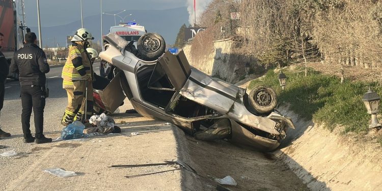 Avtomobil aşdı: 5 yaralı