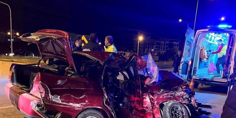 Minik avtomobili və avtobus toqquşdu: 1 ölü