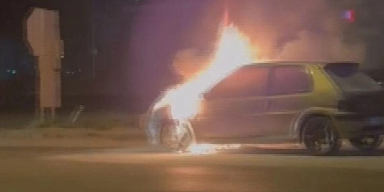 Hərəkətdə olan avtomobil yandı