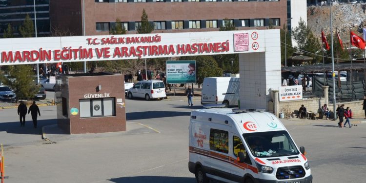 İki avtomobil toqquşdu: 10 yaralı