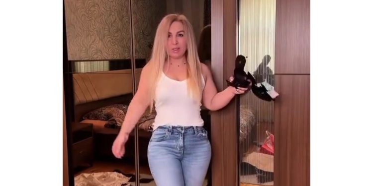 Daha bir məşhur bədənşəkilləndirmə əməliyyatı ETDİRDİ - VİDEO