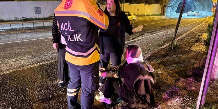 Minik avtomobili və motosiklet toqquşdu: 2 yaralı