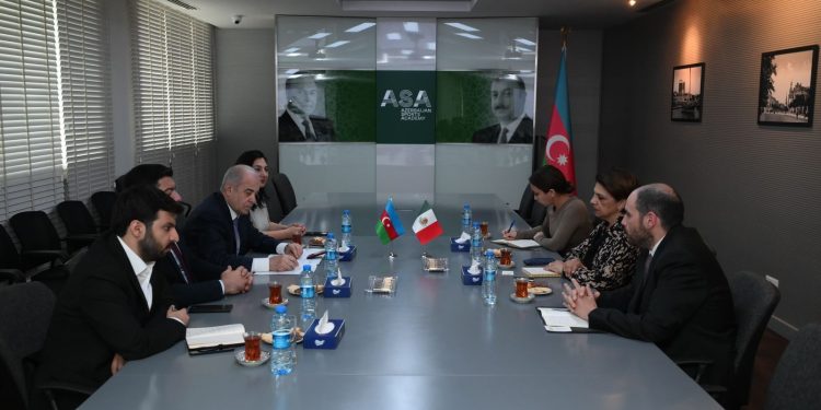 Mariya Viktoriya Romero Kabalyeronun rəhbərlik etdiyi nümayəndə heyəti qonaq olub