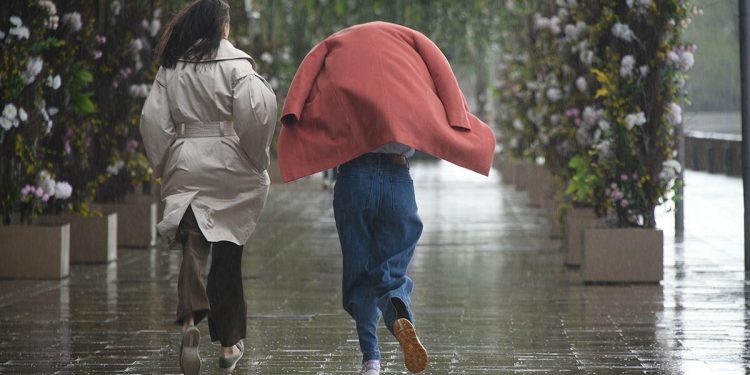 Sabah yağış yağacaq, şimşək çaxacaq, dolu düşəcək