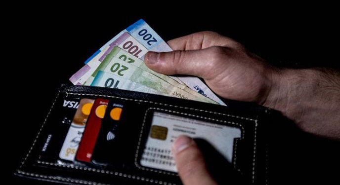 Kişilər niyə qadınlardan daha çox QAZANIR?