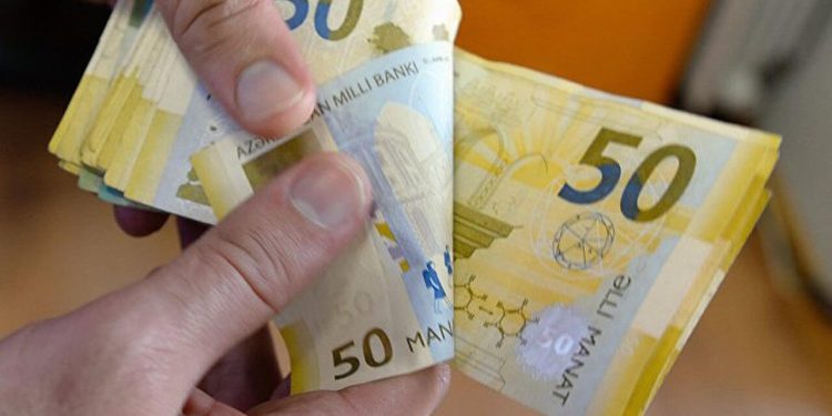 Azərbaycanda bu şəxslərin maaşı ARTIRILDI - RƏSMİ