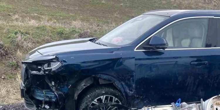 İki avtomobil toqquşdu: 1 ölü, 2 yaralı