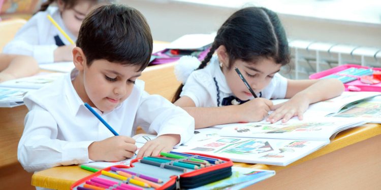 İbtidai siniflərdə ev tapşırıqları ləğv EDİLİR?