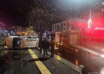 Avtomobil aşdı: 3 yaralı