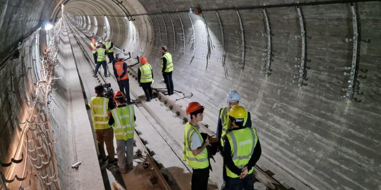 Metronun yeni xətti təhlükə yaradır? - Rəsmi CAVAB