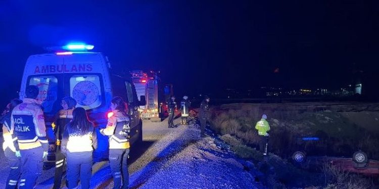 Avtomobil aşdı: Sürücülər yoxa çıxdı