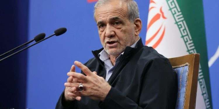 Pezeşkian: ABŞ İranın təslim olmasını istəyir