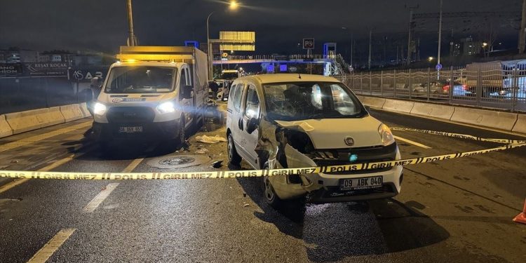 Minik avtomobili və motosiklet toqquşdu: 1 yaralı