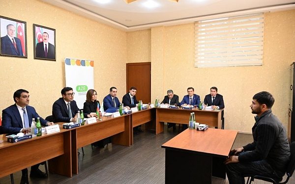 Fərid Qayıbov İsmayıllıda Ağsu və İsmayıllı rayon sakinlərini qəbul edib