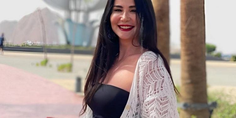 "Anam yaşındasan, AYIB OLSUN" - FOTO
