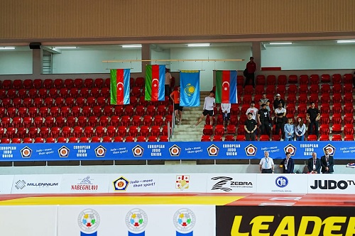 Avropa Kuboku start götürüb