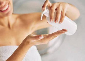 Duşda sabun, yoxsa gel istifadə edilməlidir? Mütəxəssislər açıqladı