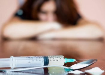 Övladlarının qəyyumluğu ona verilən ana “narkomandır”? – Çarəsiz ata FƏRYAD ETDİ