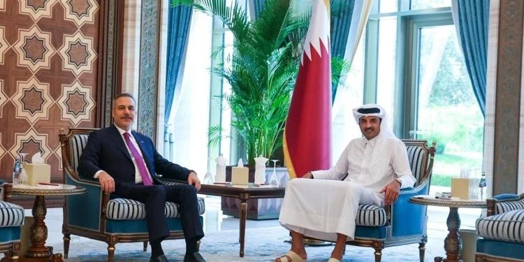 Hakan Fidan Doha səfərində