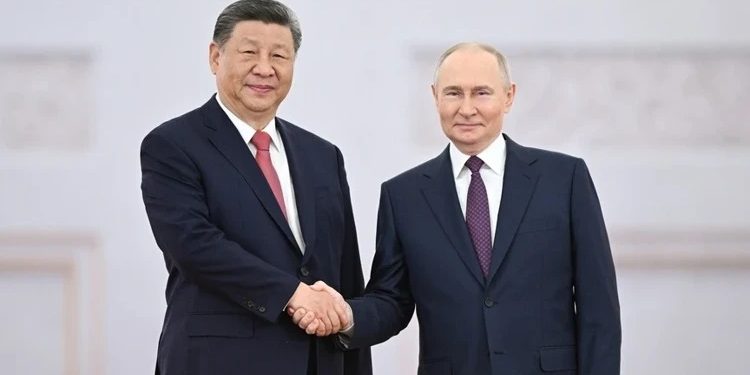 Putin Pekinə getdi