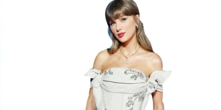 Teylor Svift Türk Dizayneri Seçdi