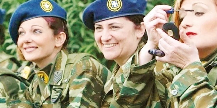 Yunanıstanda qadın hərbçi problemi