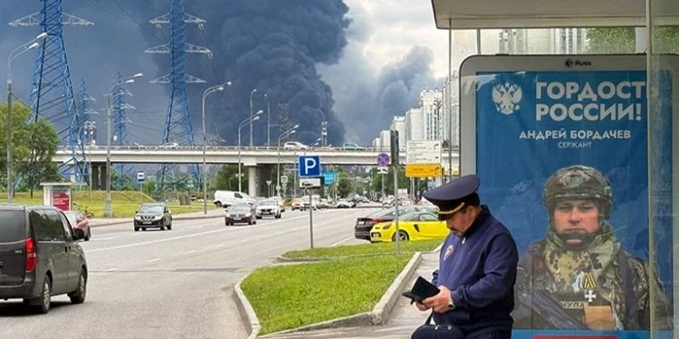 Moskvada neft zavodu hədəf alındı