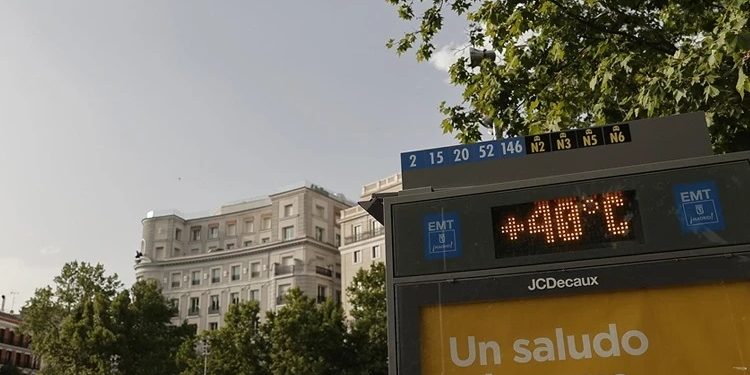 Alimlər Avropadakı istilərin səbəbini açıqladı