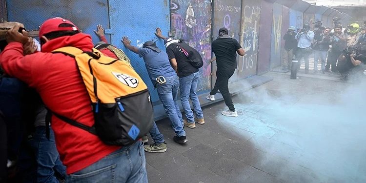 Meksikada Dünya Kuboku öncəsi etiraz