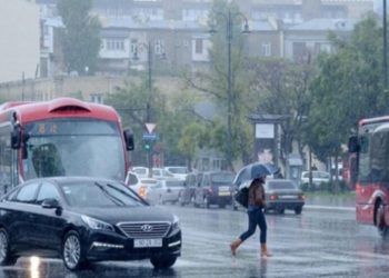 Sabah Bakıda arabir yağış və güclü külək olacaq – PROQNOZ