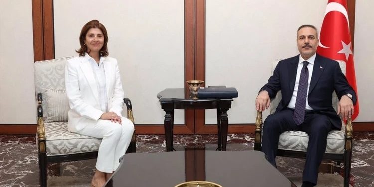 Fidan Kipr məsələsini müzakirə etdi